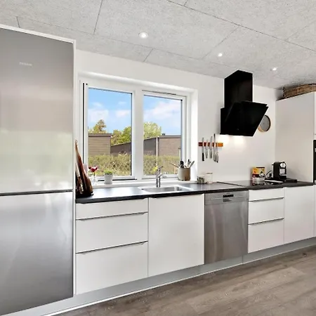 Beautiful With A Fantastic Location Near Ebeltoft